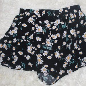 Daisy Shorts